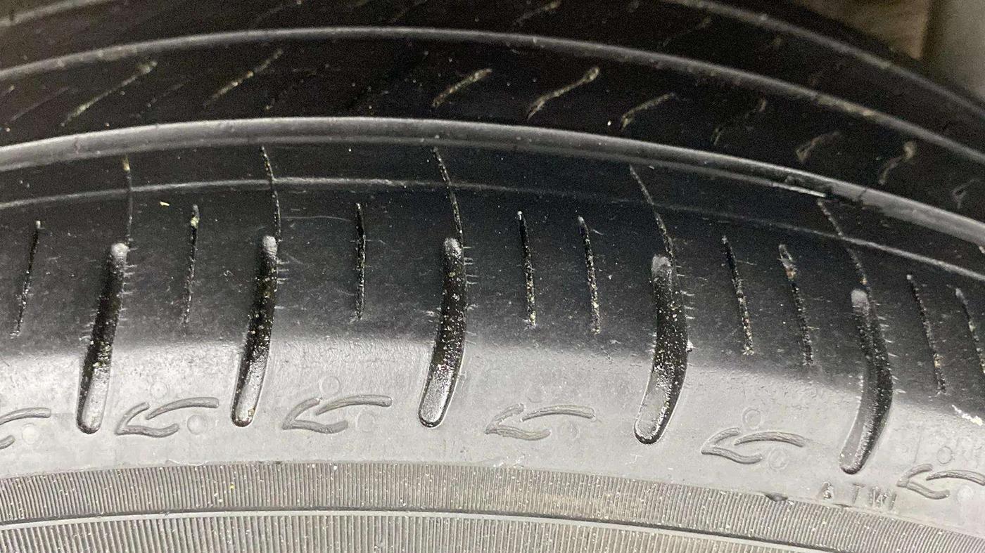 2017 Tata TIGOR XZ PETROL, Petrol, Manual, 77,079 km, Left Rear Tyre Tread