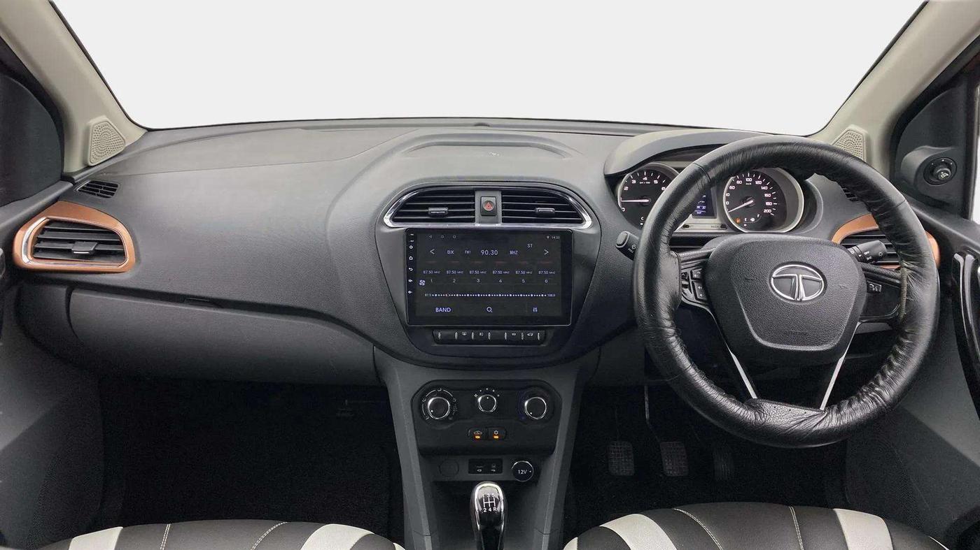 2017 Tata TIGOR XZ PETROL, Petrol, Manual, 77,079 km, Dashboard