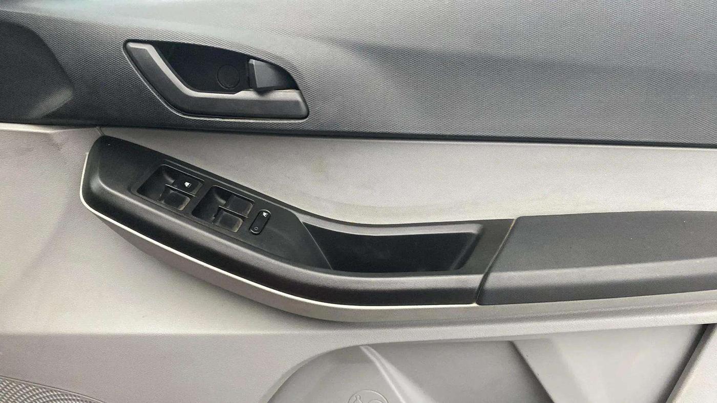 2020 Tata Tiago XT PETROL, Petrol, Manual, 30,112 km, Driver Side Door Panels Control