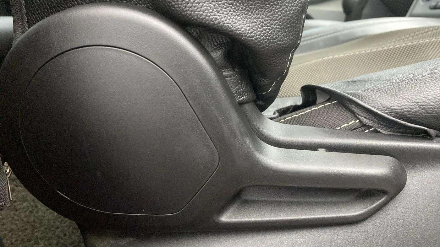 2020 Tata Tiago XT PETROL, Petrol, Manual, 30,112 km, Driver Side Adjustment Panel