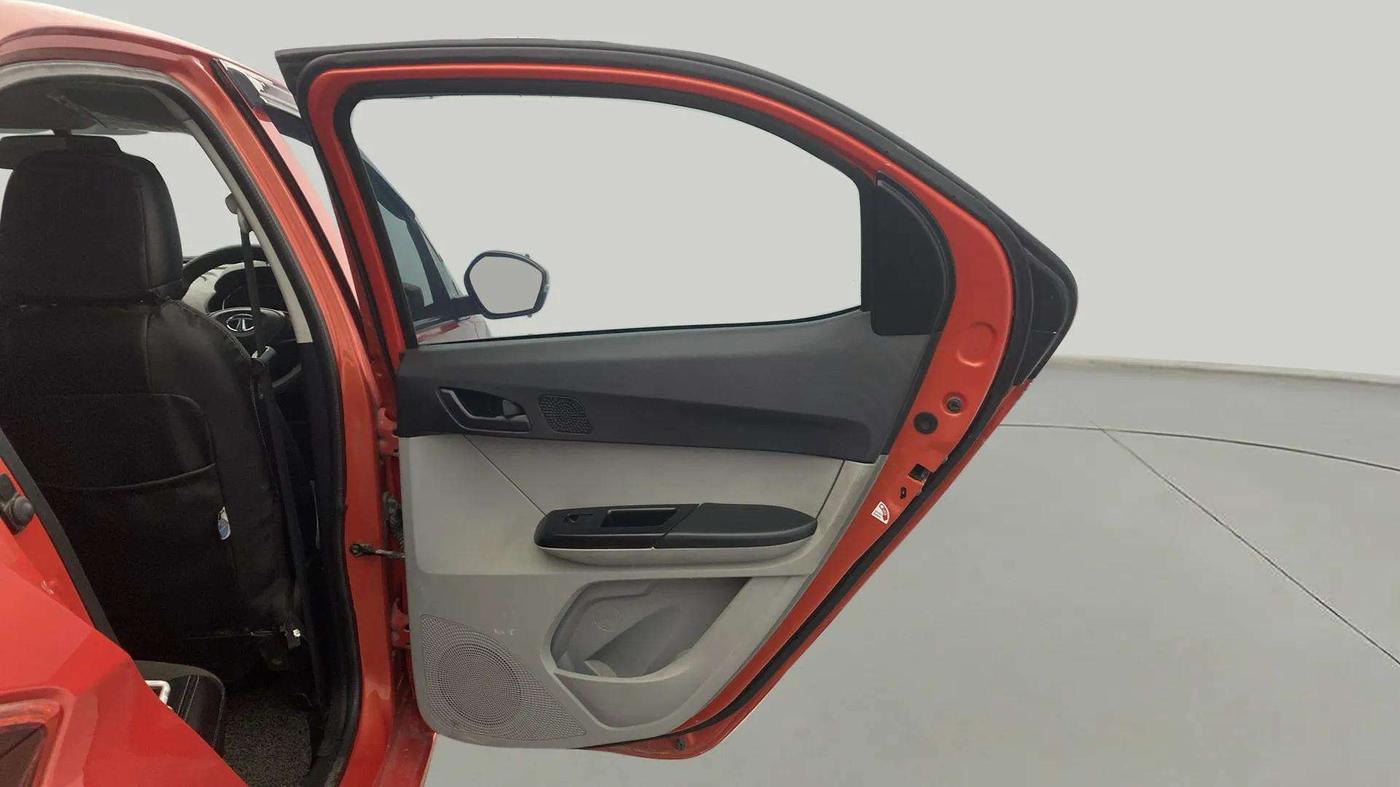 2020 Tata Tiago XT PETROL, Petrol, Manual, 30,112 km, RHS Rear Door