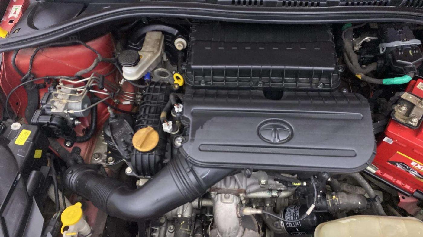 2020 Tata Tiago XT PETROL, Petrol, Manual, 30,112 km, Engine View