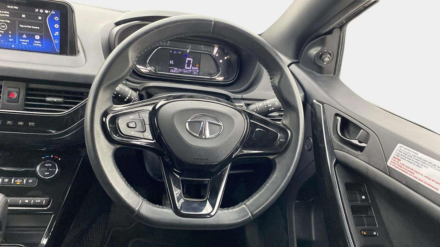2022 Tata NEXON XZA PLUS PETROL DARK EDITION, Petrol, Automatic, 26,356 km, Steering Wheel Close Up