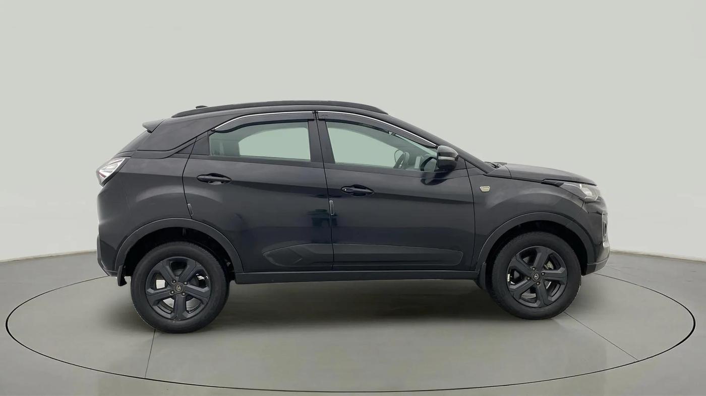 2022 Tata NEXON XZA PLUS PETROL DARK EDITION, Petrol, Automatic, 26,356 km, Right Side View