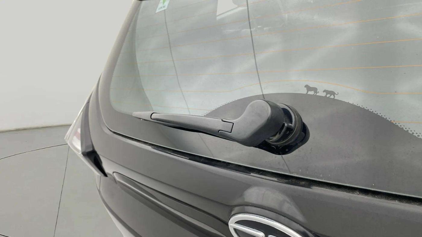2022 Tata NEXON XZA PLUS PETROL DARK EDITION, Petrol, Automatic, 26,356 km, Rear Wiper