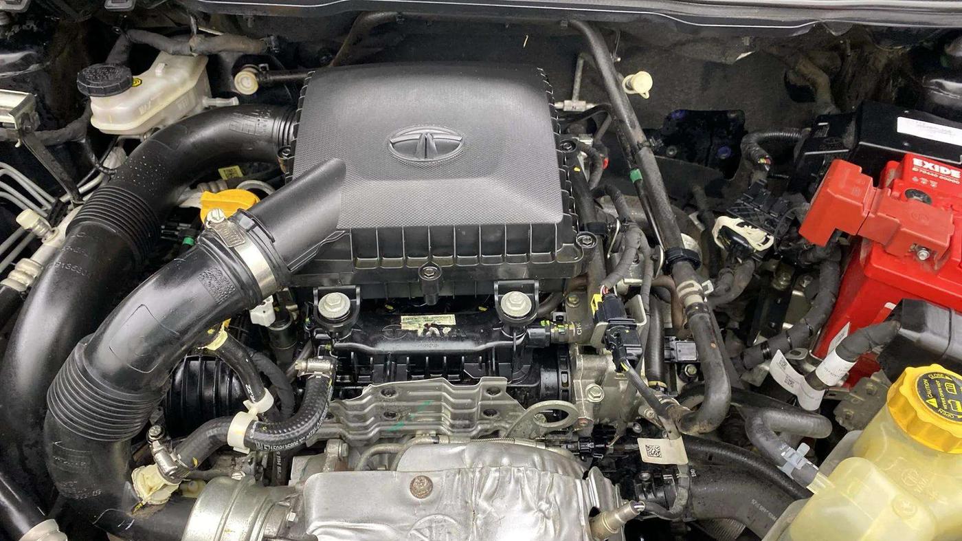 2022 Tata NEXON XZA PLUS PETROL DARK EDITION, Petrol, Automatic, 26,356 km, Engine View