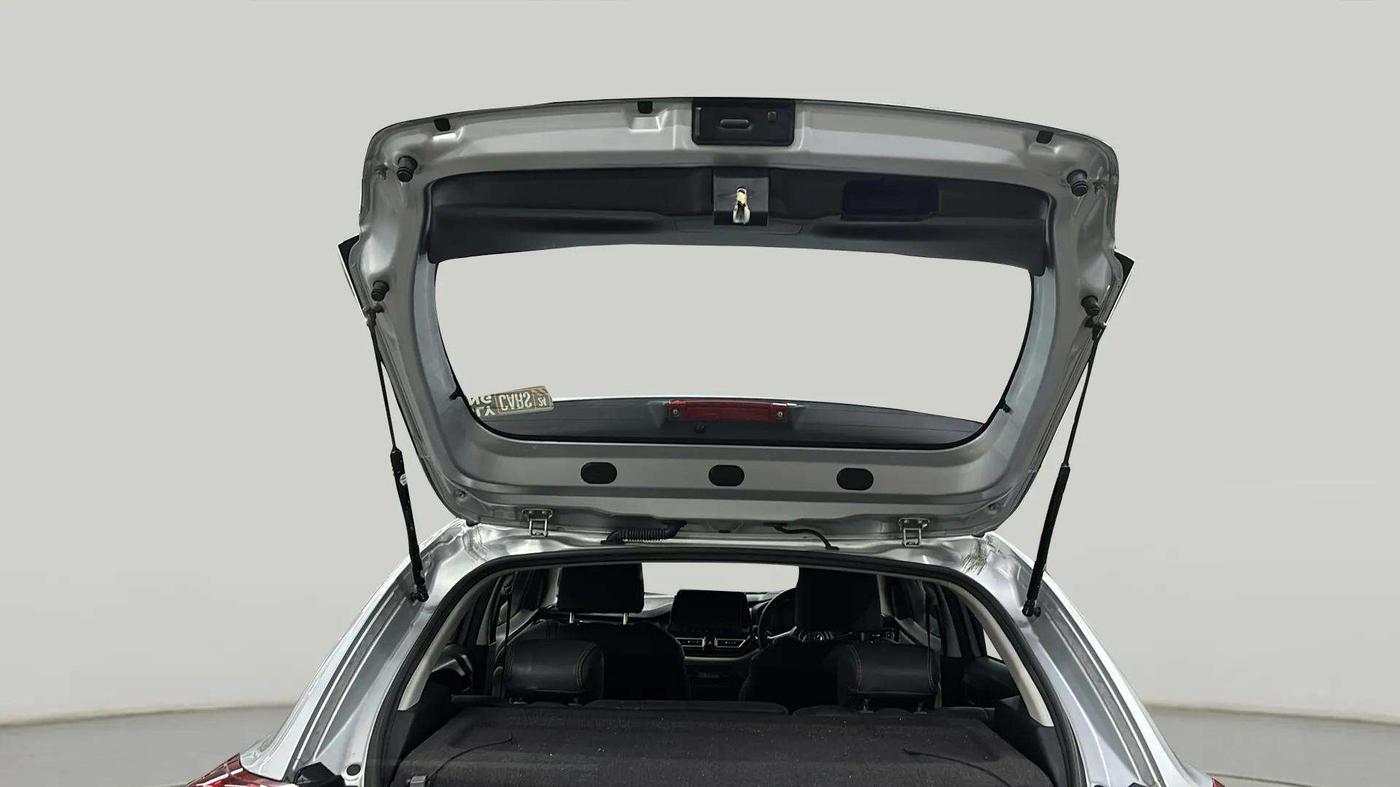 2022 Toyota Glanza V AMT, Petrol, Automatic, 27,087 km, Boot Door Open