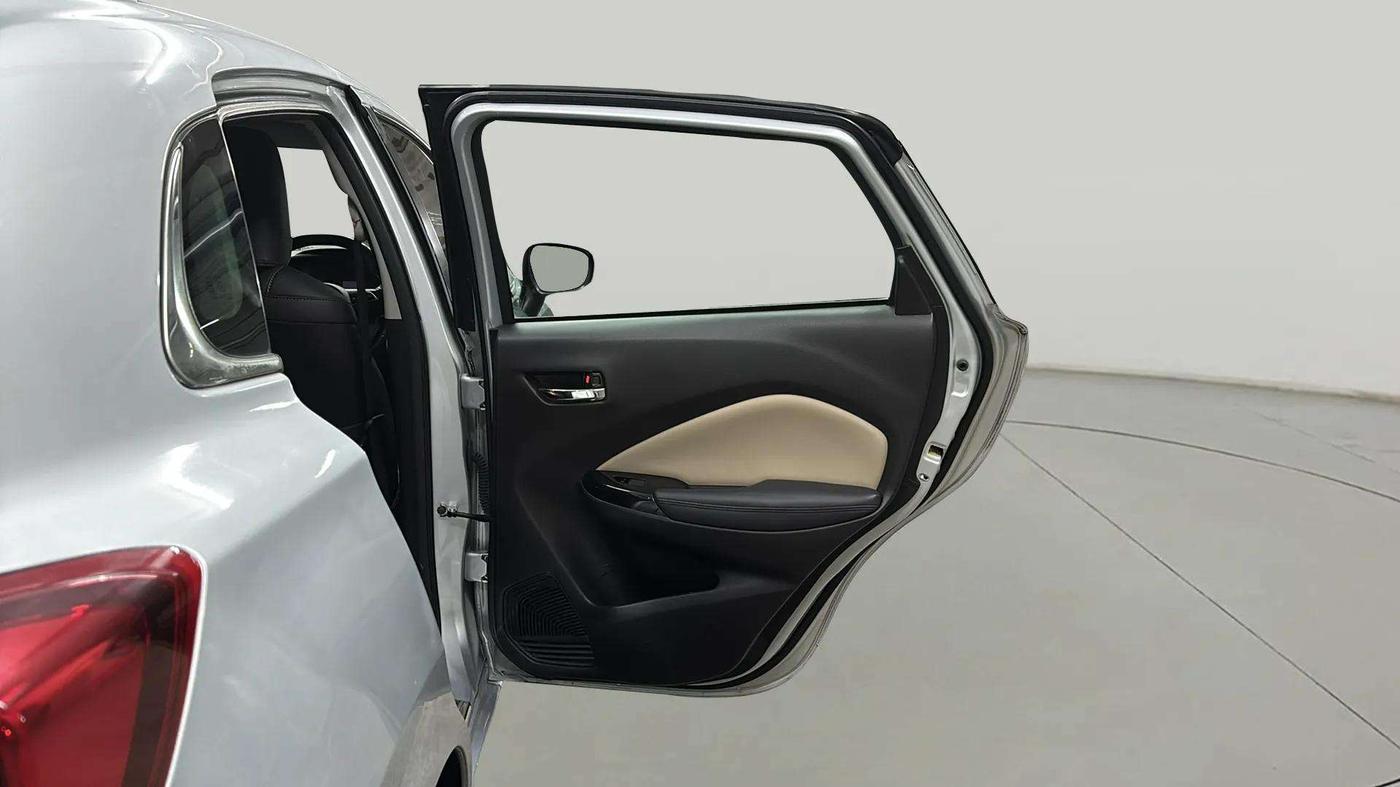 2022 Toyota Glanza V AMT, Petrol, Automatic, 27,087 km, RHS Rear Door