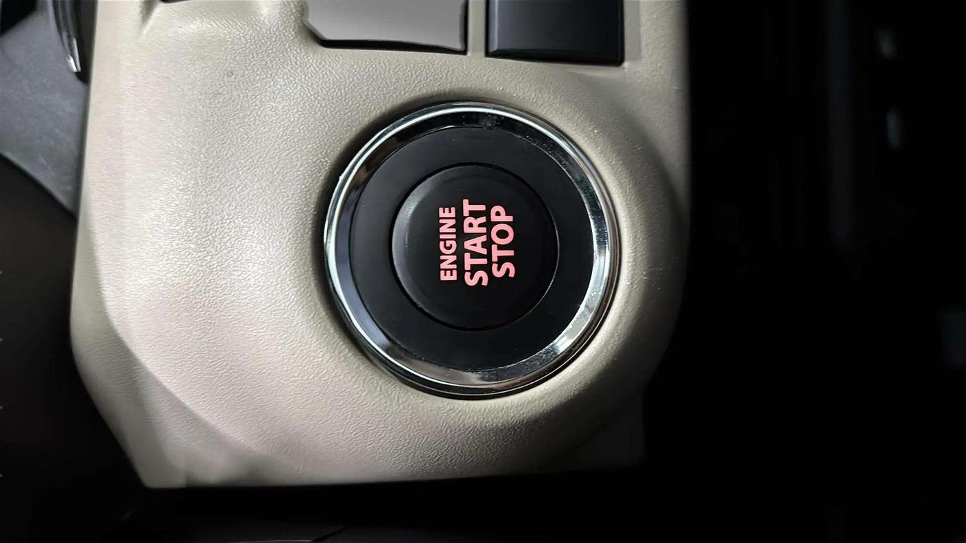 2022 Toyota Glanza V AMT, Petrol, Automatic, 27,087 km, Keyless Start/ Stop Button
