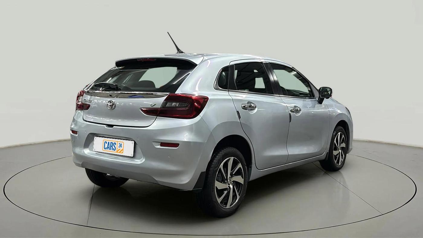 2022 Toyota Glanza V AMT, Petrol, Automatic, 27,087 km, Right Back Diagonal