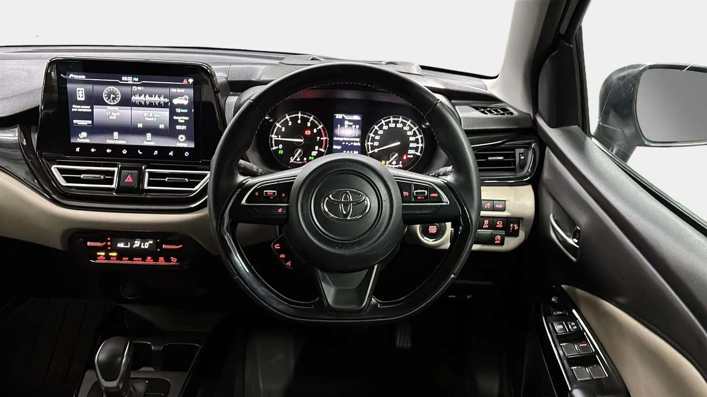 2022 Toyota Glanza V AMT, Petrol, Automatic, 27,087 km, Steering Wheel Close Up