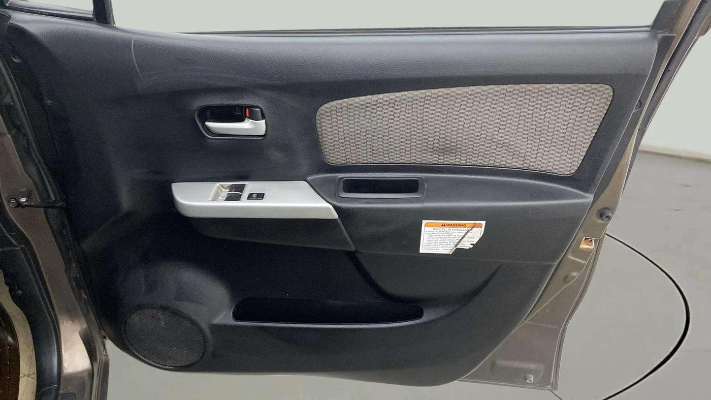 2014 Maruti Wagon R 1.0 LXI CNG, CNG, Manual, 72,605 km, Driver Side Door Panels Control