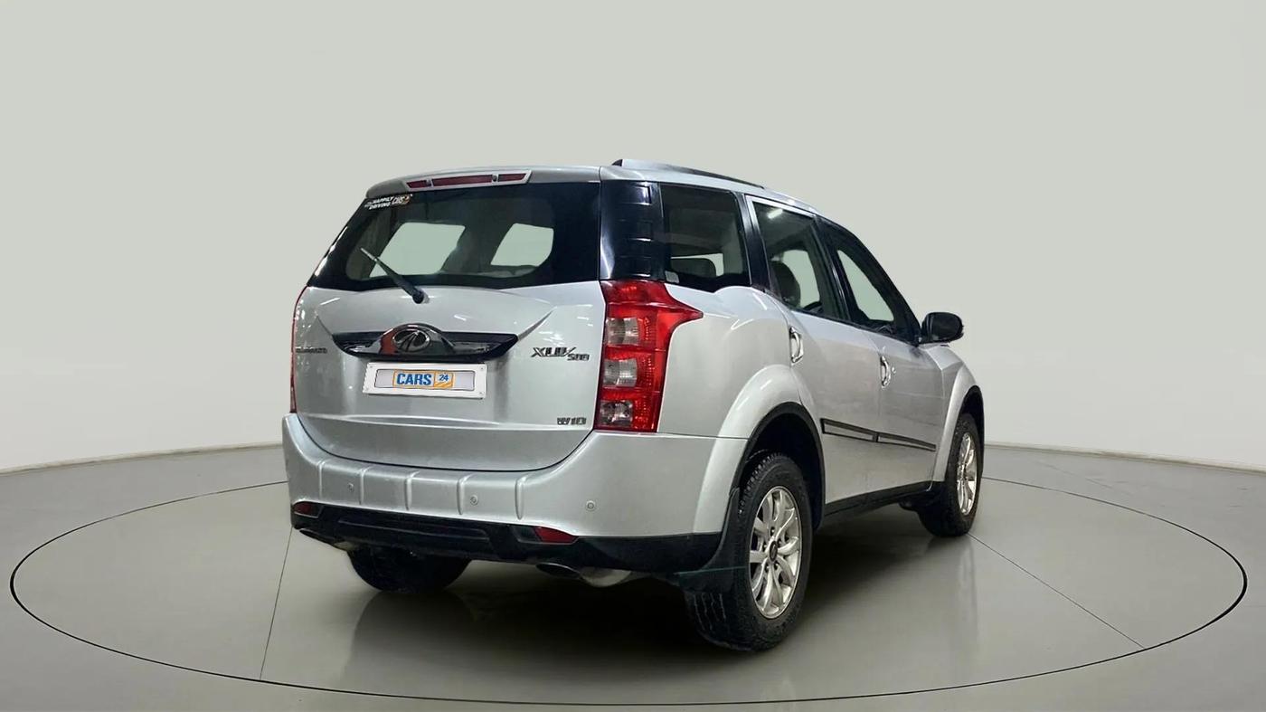 2015 Mahindra XUV500 W10 1.99, Diesel, Manual, 71,141 km, Right Back Diagonal