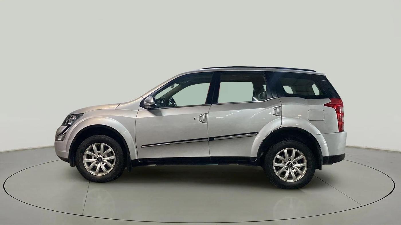 2015 Mahindra XUV500 W10 1.99, Diesel, Manual, 71,141 km, Left Side