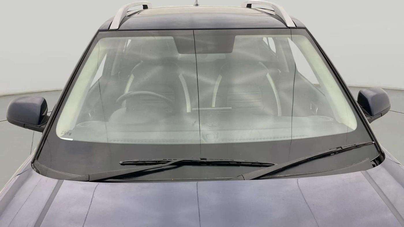 2020 Hyundai VENUE SX PLUS 1.0 TURBO DCT, Petrol, Automatic, 61,100 km, Front Windshield