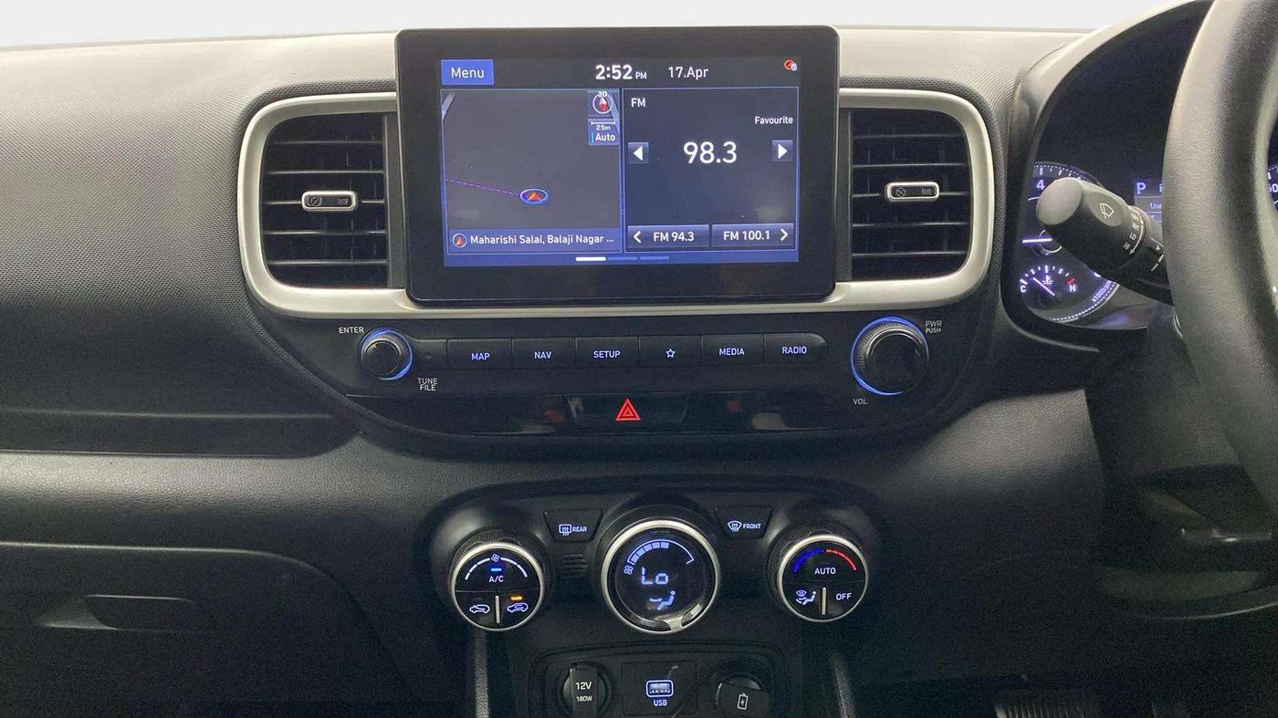 2020 Hyundai VENUE SX PLUS 1.0 TURBO DCT, Petrol, Automatic, 61,100 km, Air Conditioner