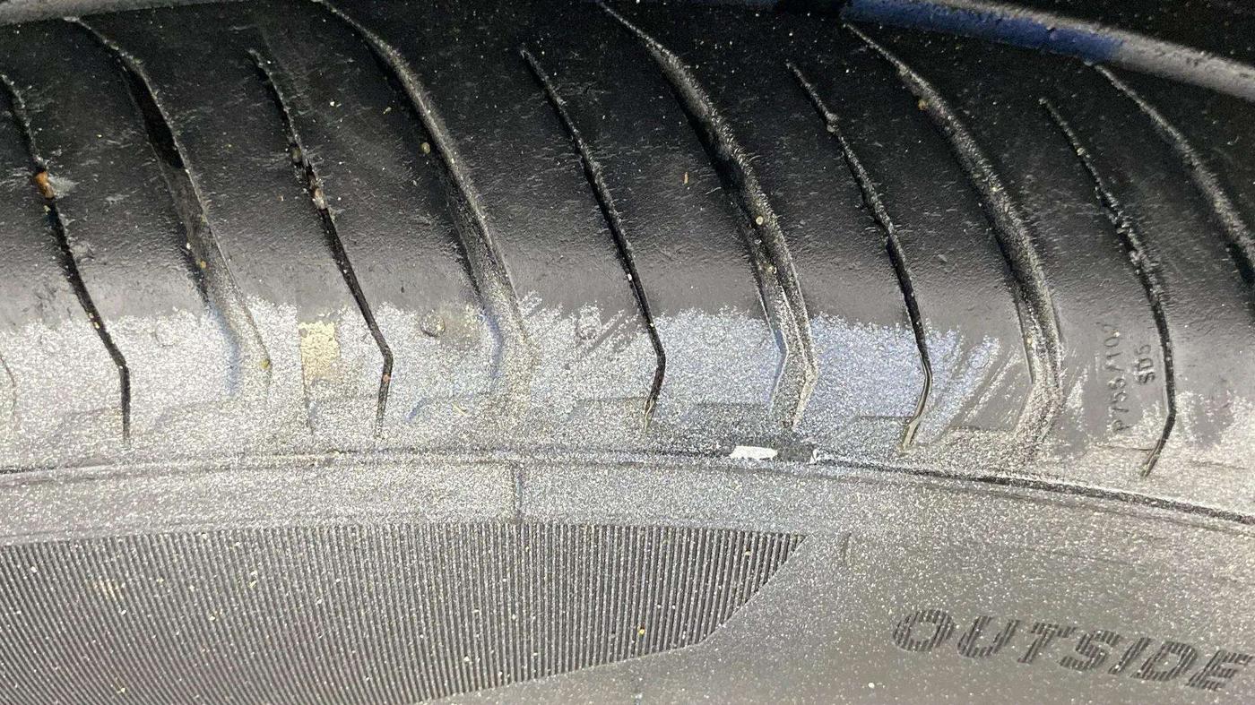 2020 Toyota Glanza G ISG, Petrol, Manual, 85,160 km, Left Front Tyre Tread