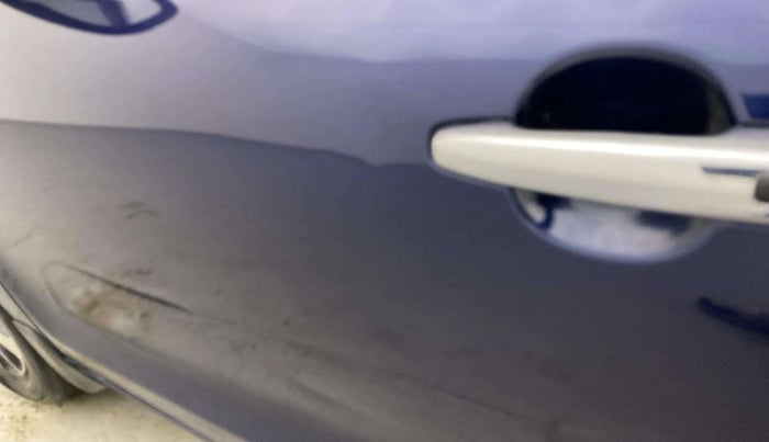 2020 Toyota Glanza G ISG, Petrol, Manual, 85,102 km, Front passenger door - Slightly dented