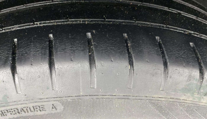 2020 Toyota Glanza G ISG, Petrol, Manual, 85,102 km, Left Rear Tyre Tread