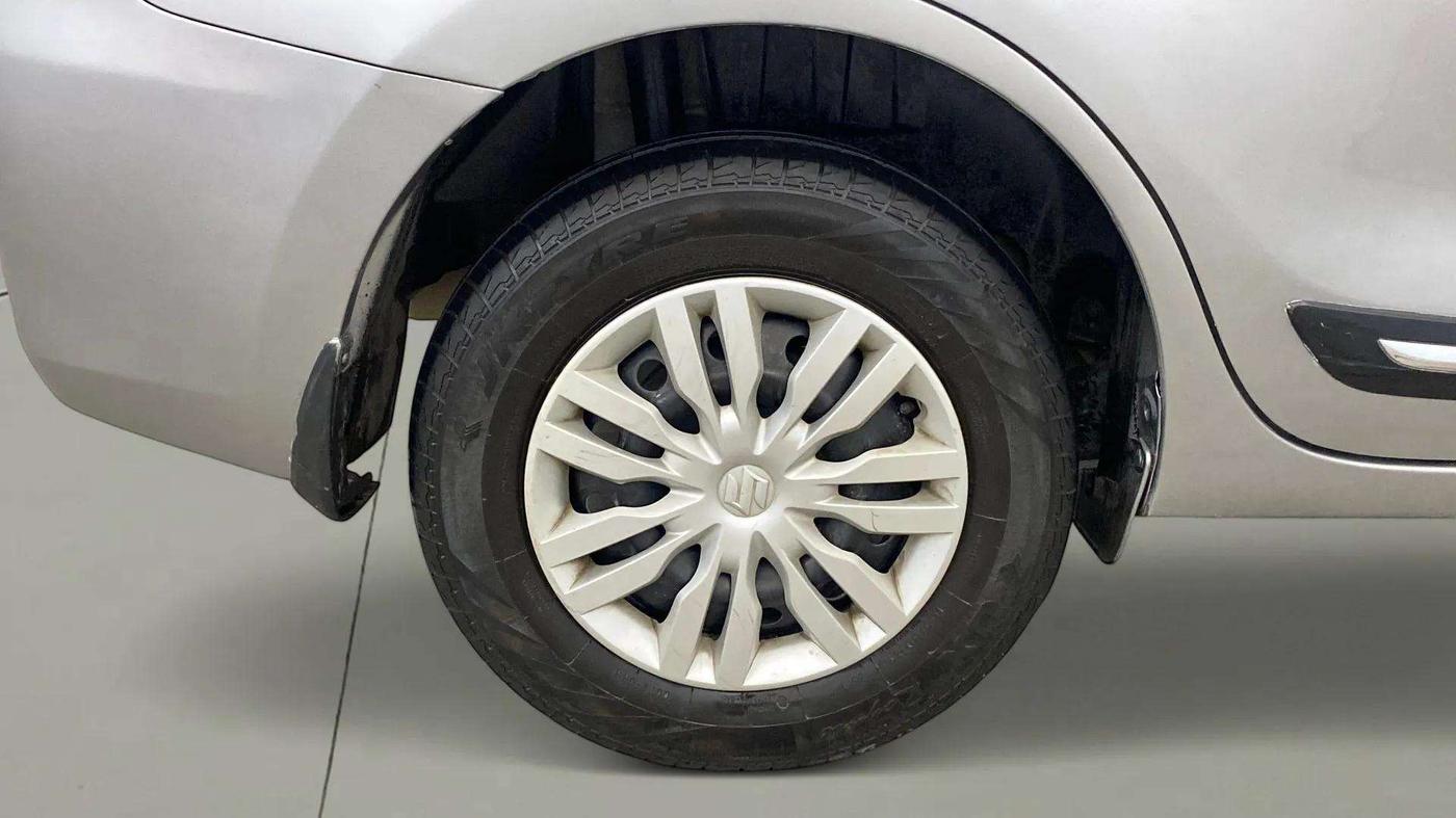 2020 Maruti Dzire VXI, Petrol, Manual, 82,557 km, Right Rear Wheel