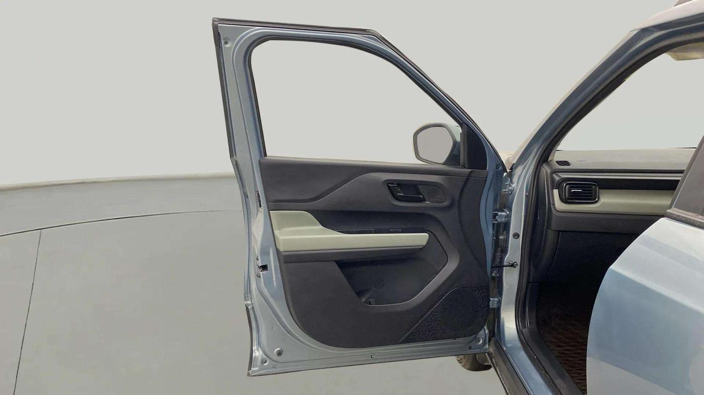 2023 Tata PUNCH ADVENTURE RHYTHM CNG MT, CNG, Manual, 8,932 km, LHS Front Door