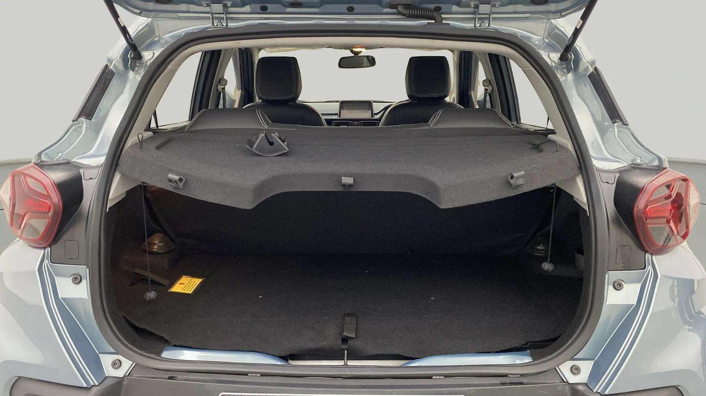 2023 Tata PUNCH ADVENTURE RHYTHM CNG MT, CNG, Manual, 8,932 km, Boot Inside