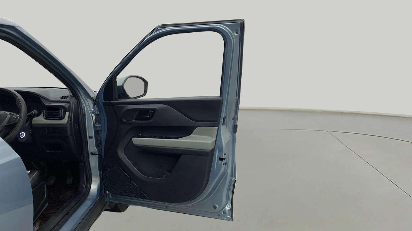 2023 Tata PUNCH ADVENTURE RHYTHM CNG MT, CNG, Manual, 8,932 km, RHS Front Door