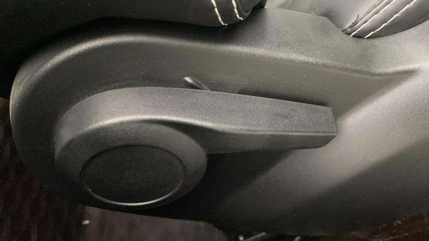 2023 Tata PUNCH ADVENTURE RHYTHM CNG MT, CNG, Manual, 8,932 km, Driver Side Adjustment Panel