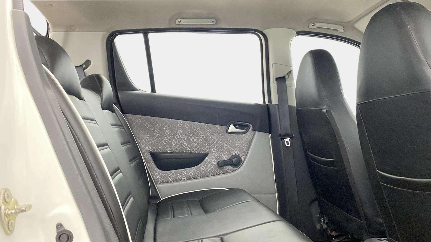 2018 Maruti Alto 800 LXI, Petrol, Manual, 32,854 km, Right Side Rear Door Cabin