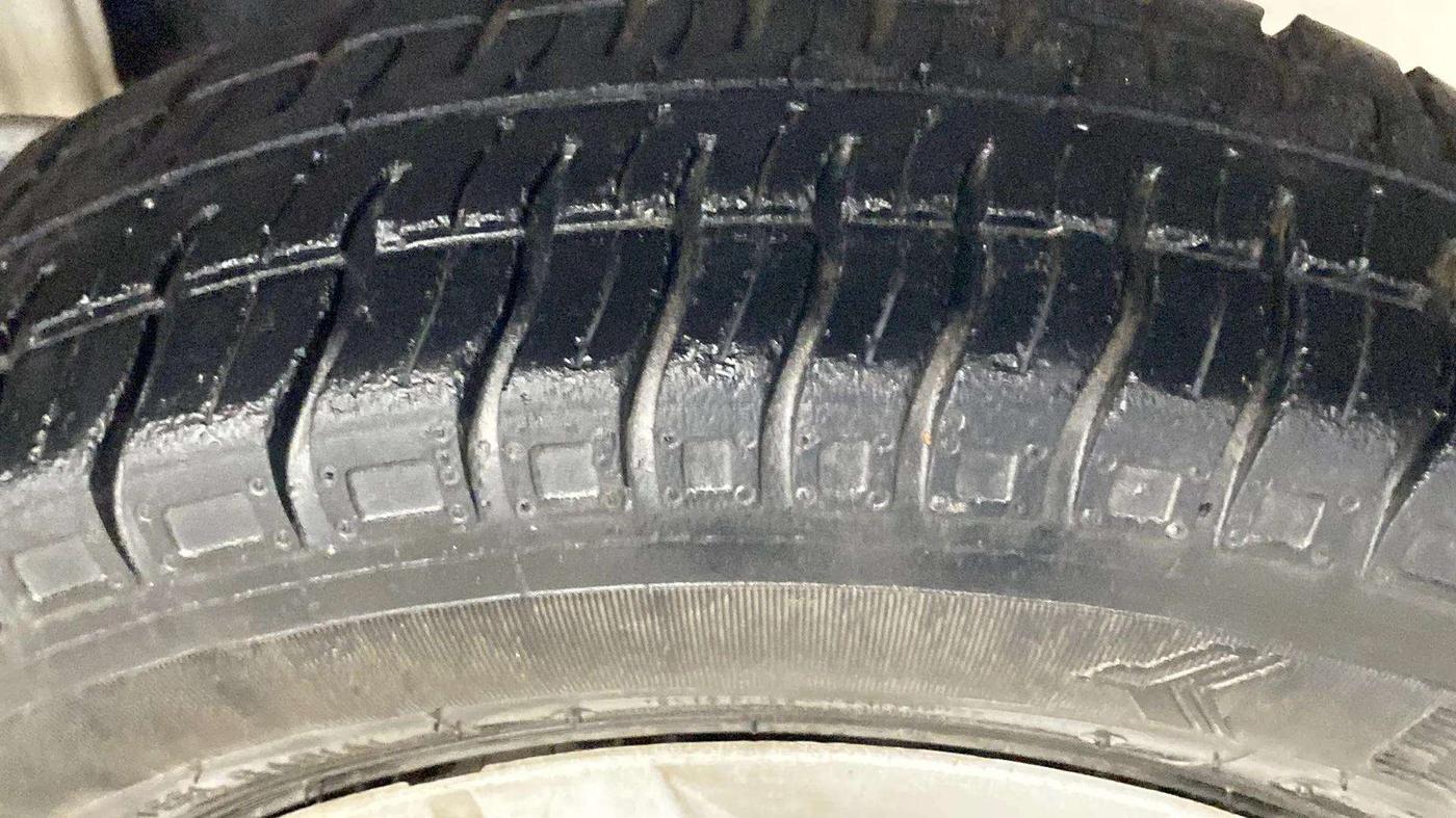 2018 Maruti Alto 800 LXI, Petrol, Manual, 32,854 km, Left Rear Tyre Tread