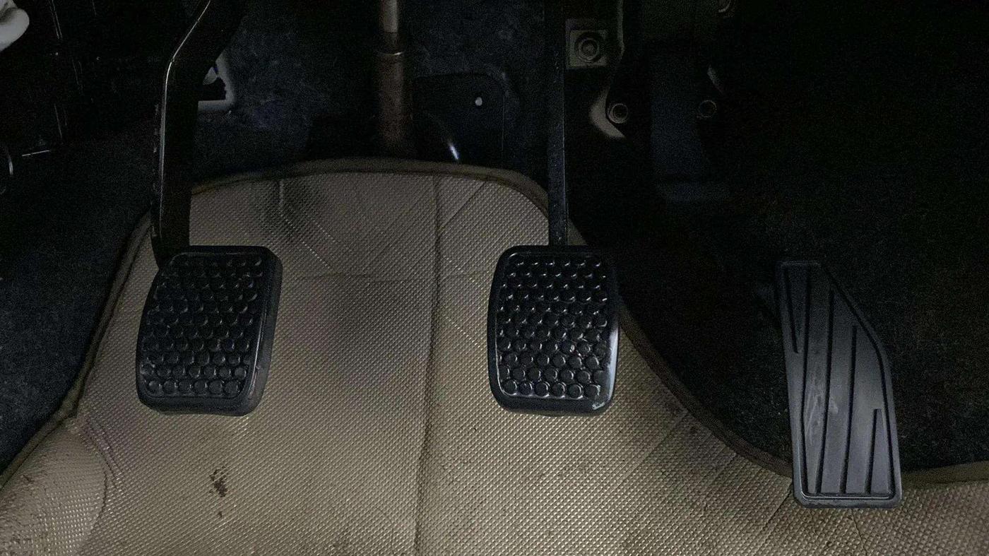 2018 Maruti Alto 800 LXI, Petrol, Manual, 32,854 km, Pedals