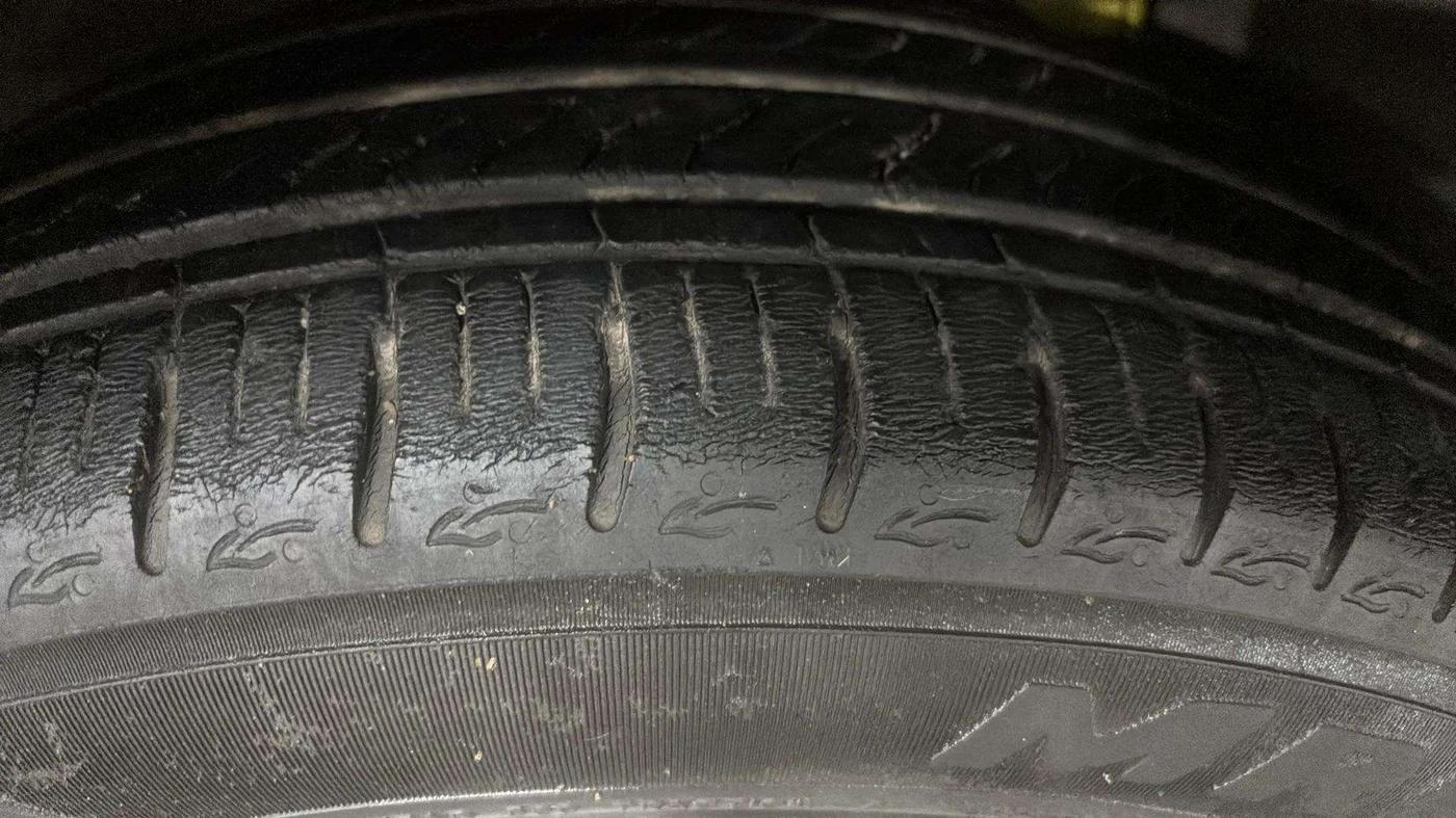 2020 Hyundai AURA S 1.2 AMT, Petrol, Automatic, 19,764 km, Right Rear Tyre Tread