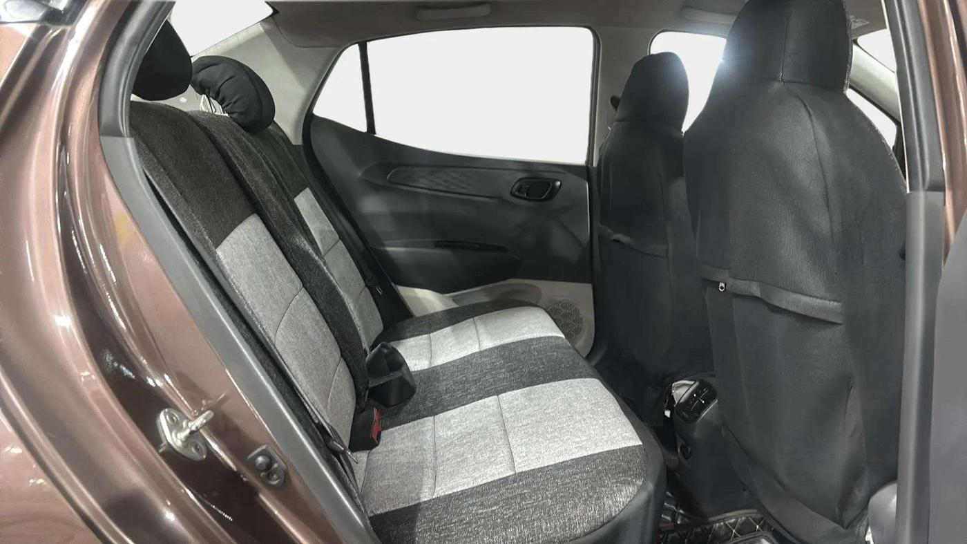 2020 Hyundai AURA S 1.2 AMT, Petrol, Automatic, 19,764 km, Right Side Rear Door Cabin