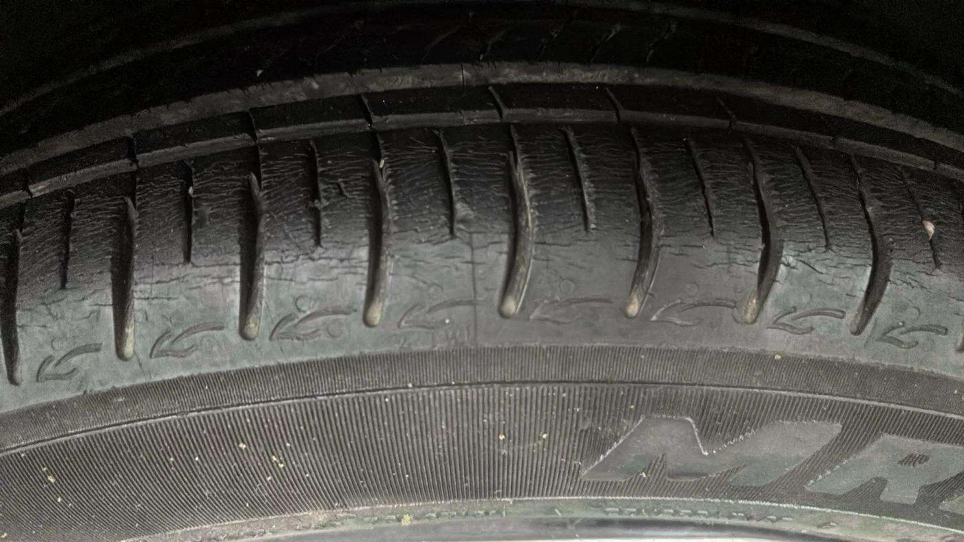 2020 Hyundai AURA S 1.2 AMT, Petrol, Automatic, 19,764 km, Right Front Tyre Tread