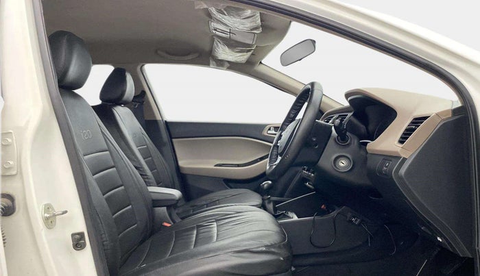 2019 Hyundai Elite i20 MAGNA PLUS 1.2, Petrol, Manual, 30,068 km, Right Side Front Door Cabin