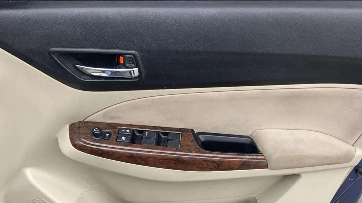 2018 Maruti Dzire ZXI PLUS, Petrol, Manual, 32,053 km, Driver Side Door Panels Control
