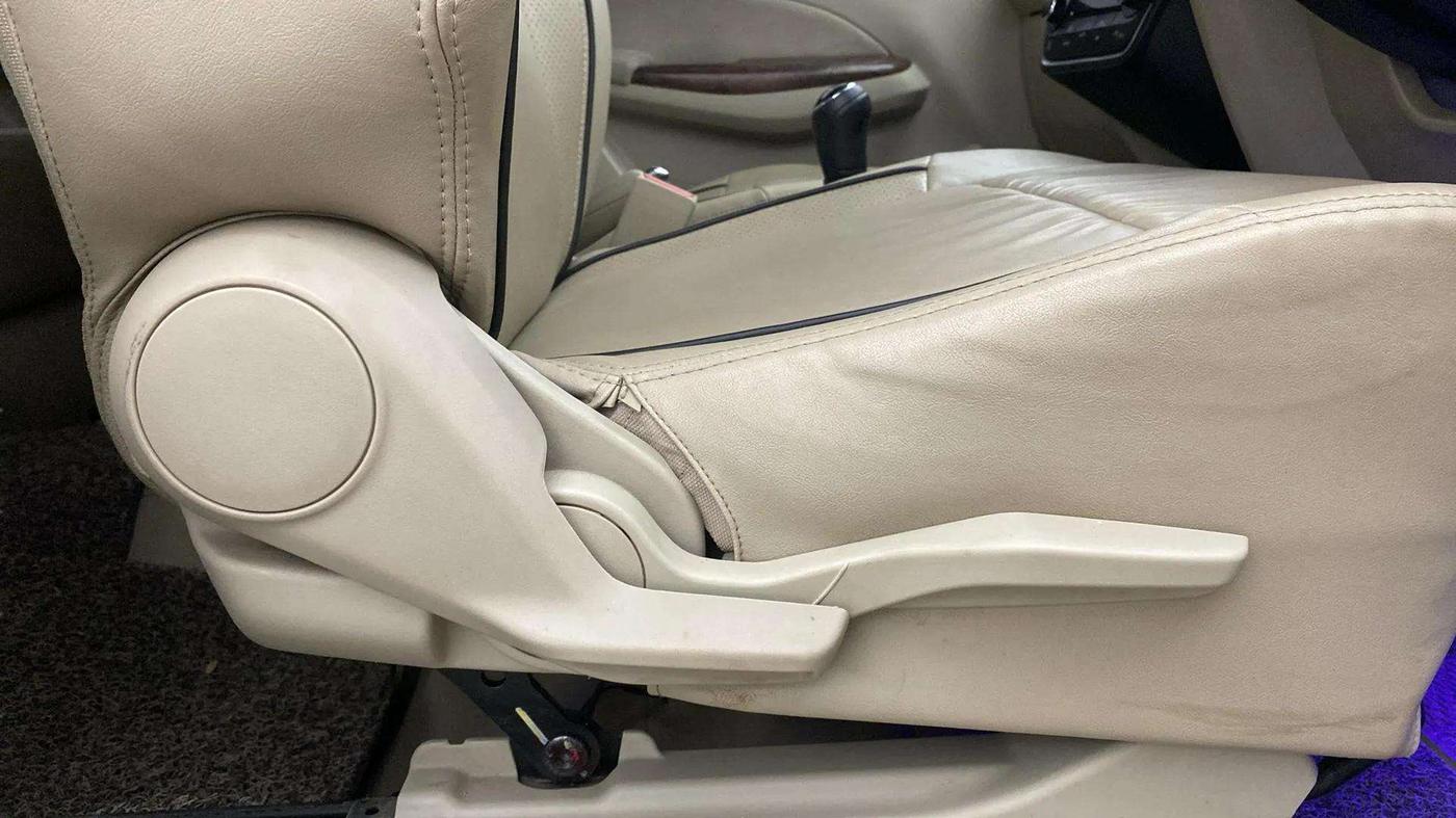 2018 Maruti Dzire ZXI PLUS, Petrol, Manual, 32,053 km, Driver Side Adjustment Panel