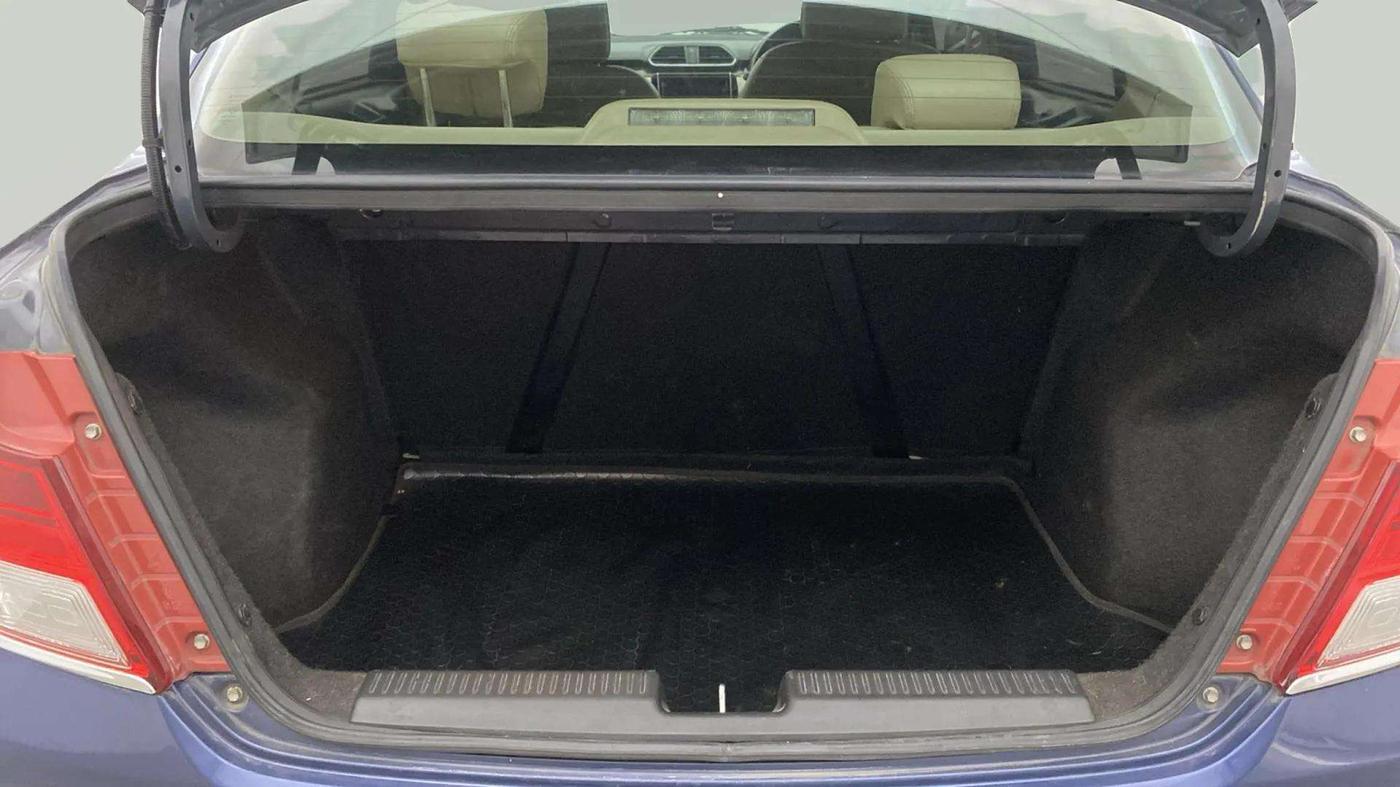 2018 Maruti Dzire ZXI PLUS, Petrol, Manual, 32,053 km, Boot Inside