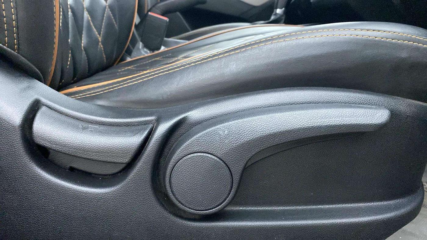 2018 Hyundai Creta SX AT 1.6 PETROL, Petrol, Automatic, 39,633 km, Driver Side Adjustment Panel