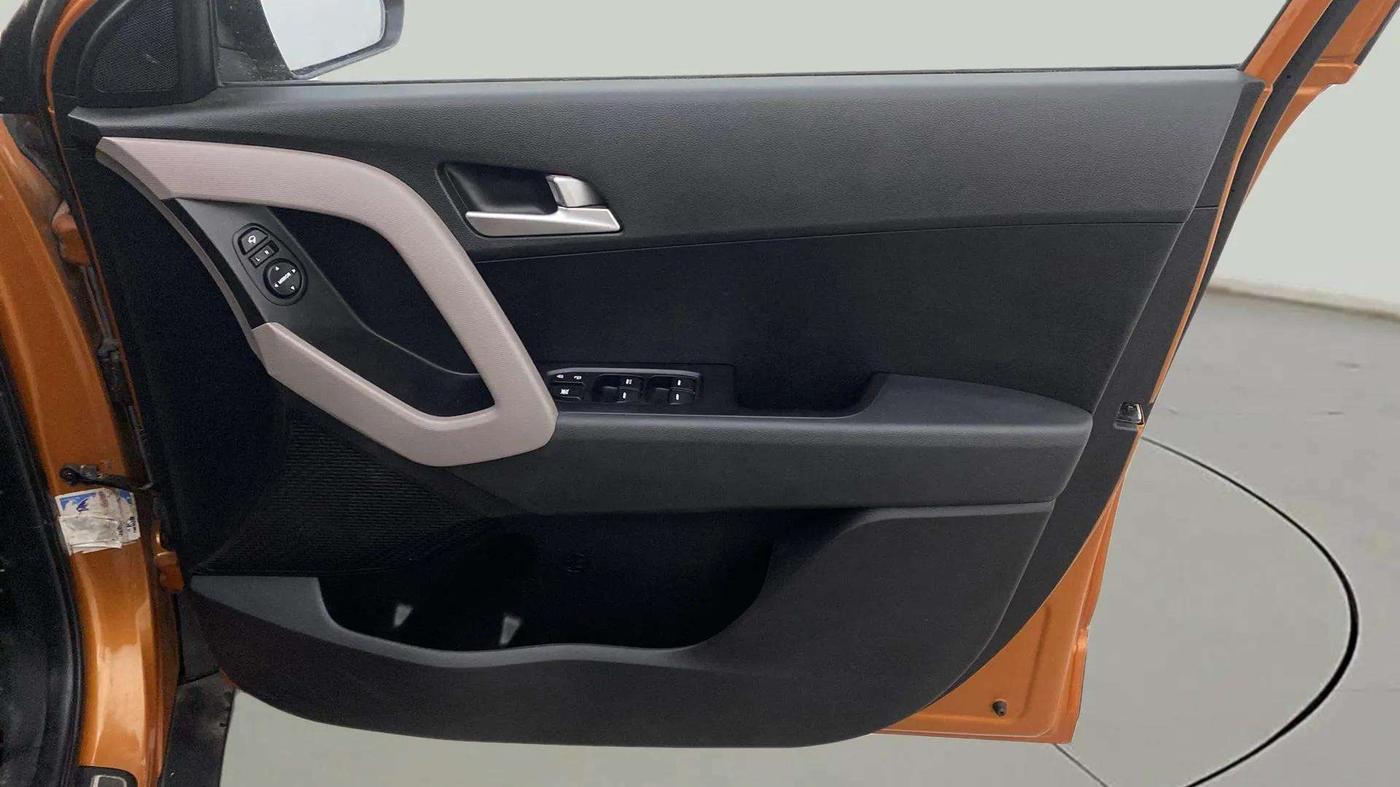 2018 Hyundai Creta SX AT 1.6 PETROL, Petrol, Automatic, 39,633 km, Driver Side Door Panels Control