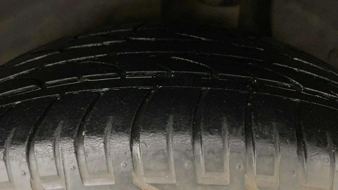 2018 Hyundai Creta SX AT 1.6 PETROL, Petrol, Automatic, 39,633 km, Left Rear Tyre Tread