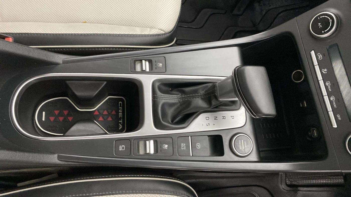 2022 Hyundai Creta SX (O) AT 1.5 DIESEL, Diesel, Automatic, 34,335 km, Gear Lever
