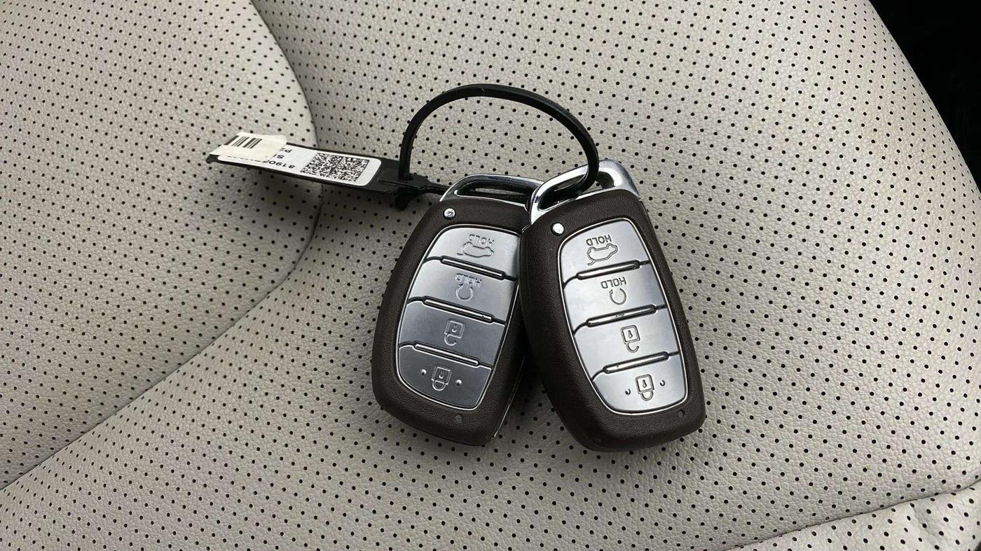 2022 Hyundai Creta SX (O) AT 1.5 DIESEL, Diesel, Automatic, 34,335 km, Key Close Up