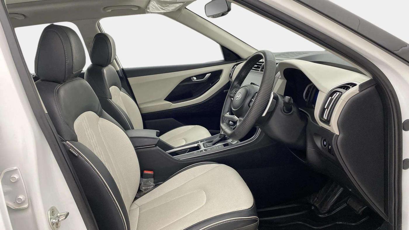 2022 Hyundai Creta SX (O) AT 1.5 DIESEL, Diesel, Automatic, 34,335 km, Right Side Front Door Cabin