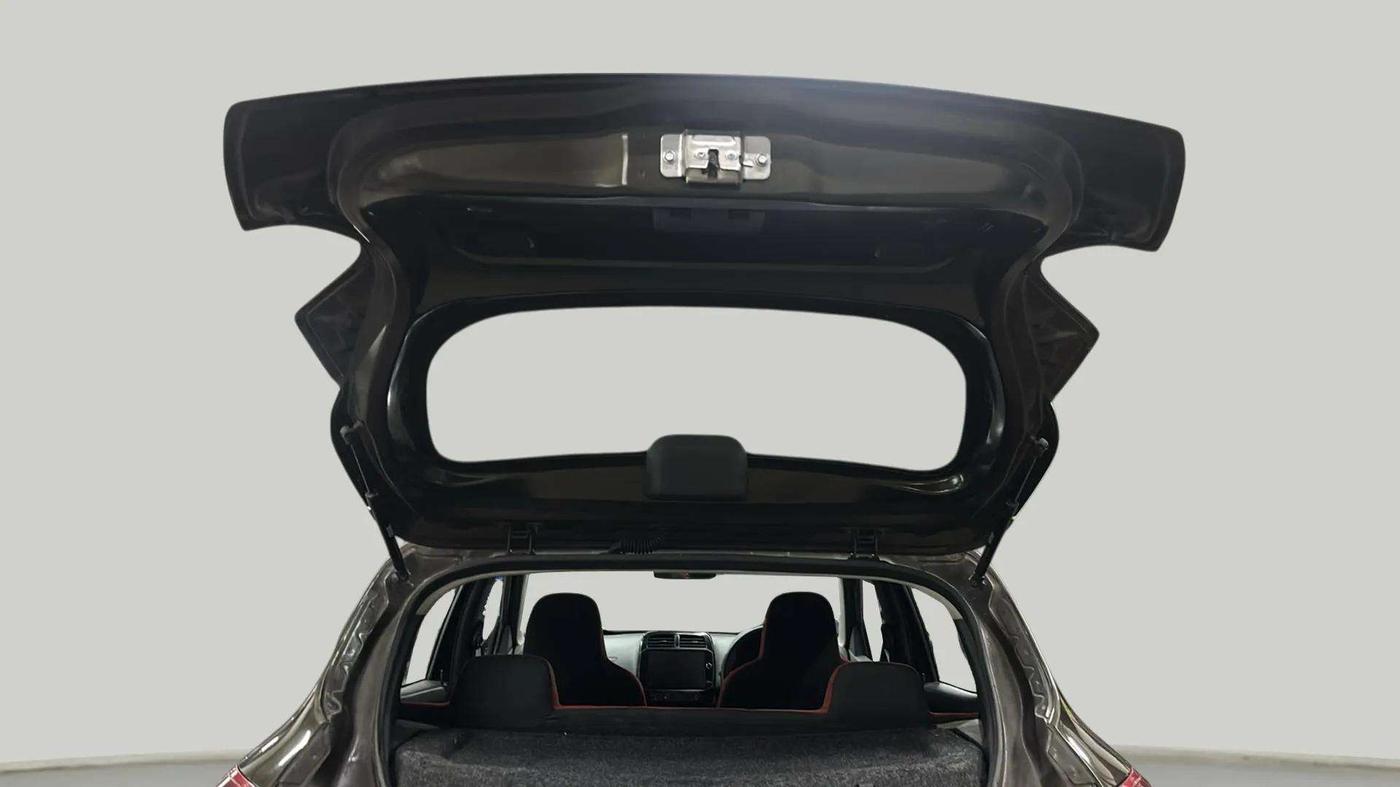 2022 Renault Kwid RXT 1.0 AMT (O), Petrol, Automatic, 14,789 km, Boot Door Open