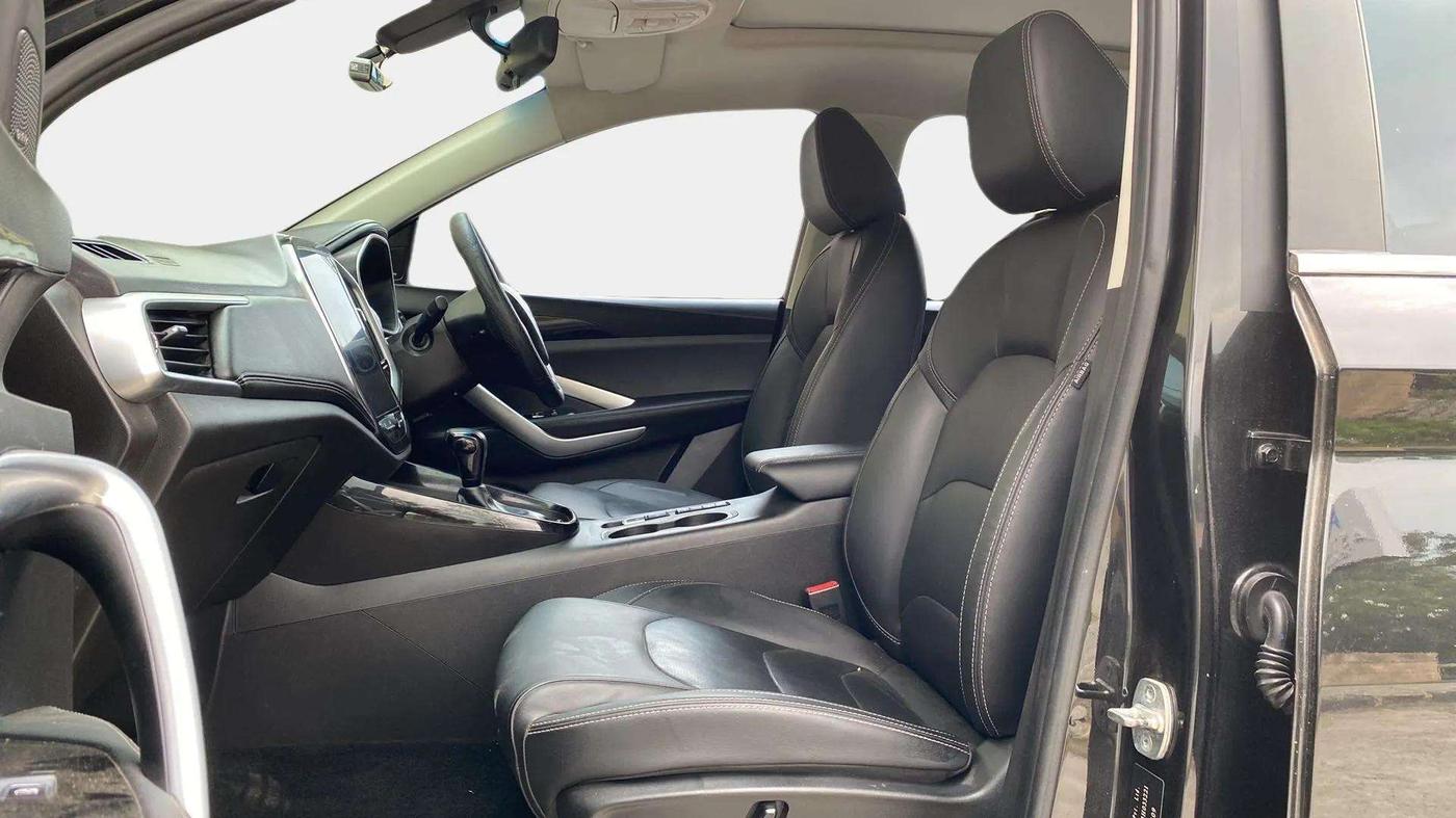 2020 MG HECTOR SHARP 1.5 DCT PETROL, Petrol, Automatic, 16,589 km, Right Side Front Door Cabin