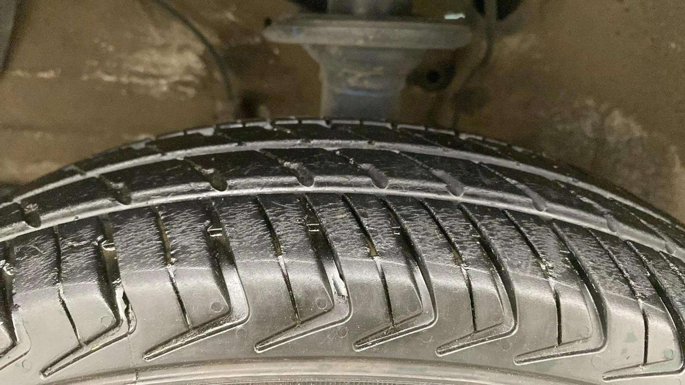 2023 Maruti Alto K10 VXI PLUS, Petrol, Manual, 27,548 km, Left Rear Tyre Tread