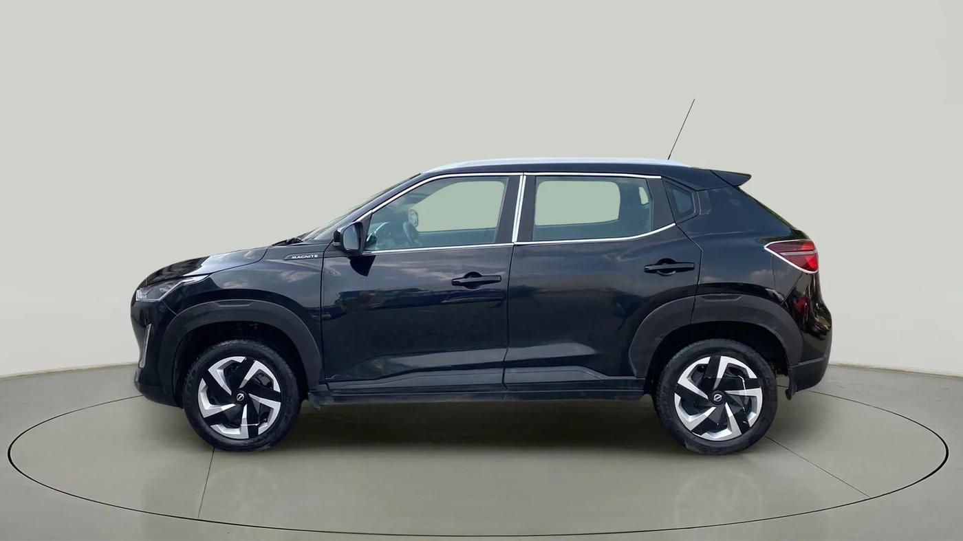 2023 Nissan MAGNITE XL, Petrol, Manual, 21,956 km, Left Side