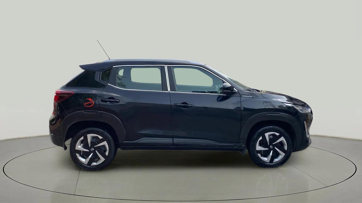 2023 Nissan MAGNITE XL, Petrol, Manual, 21,956 km, Right Side View