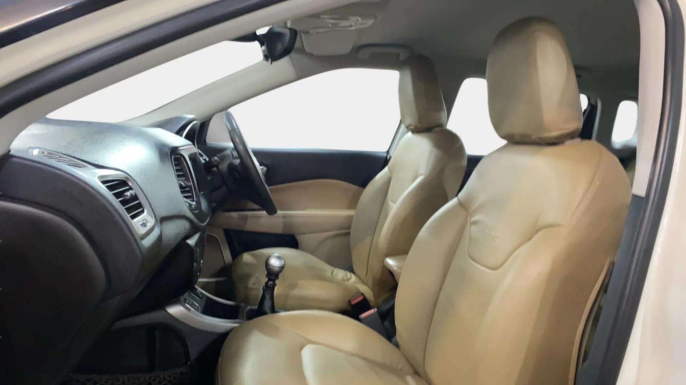 2017 Jeep Compass LONGITUDE (O) 2.0 DIESEL, Diesel, Manual, 95,772 km, Right Side Front Door Cabin